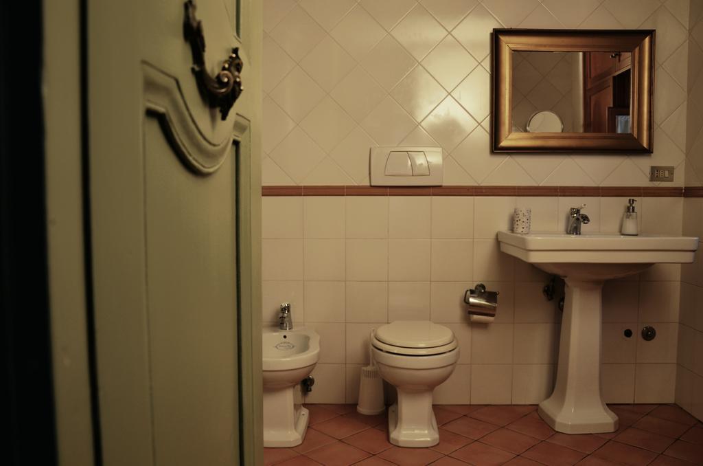Resort A Palazzo B&B Fermo Habitación foto