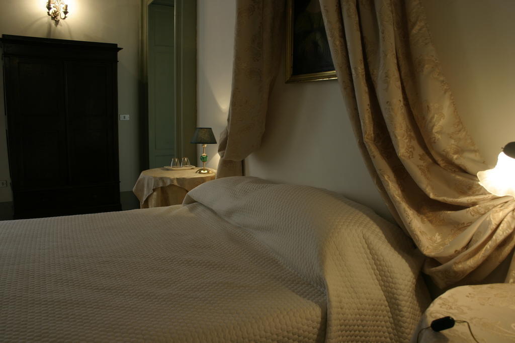 Resort A Palazzo B&B Fermo Habitación foto