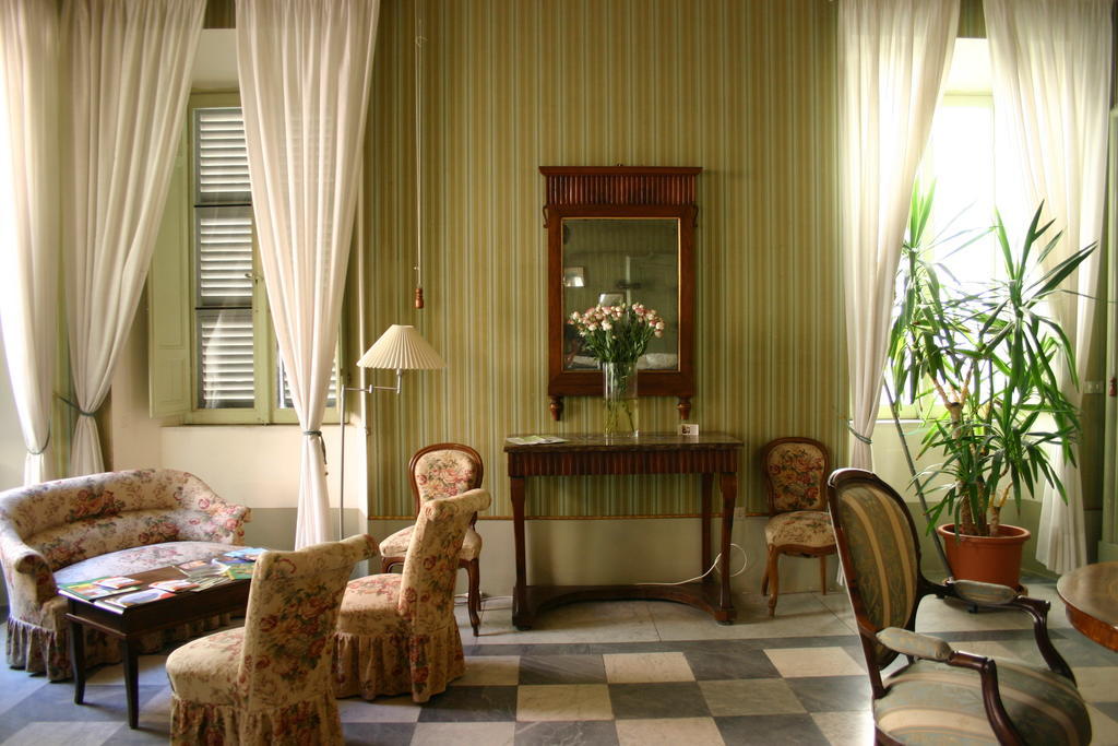 Resort A Palazzo B&B Fermo Exterior foto